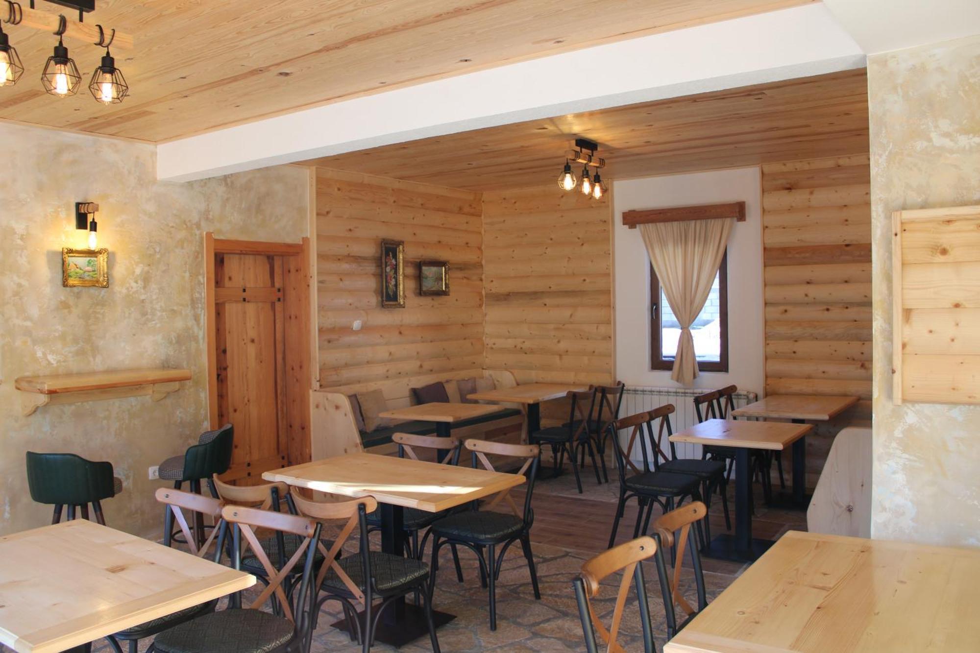 Pubhouse & Rooms Pahulja Kolašin Exterior foto